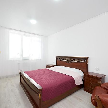 Apartamento Квартира Для Вас! Вул. Голинського, 8! Leópolis Exterior foto