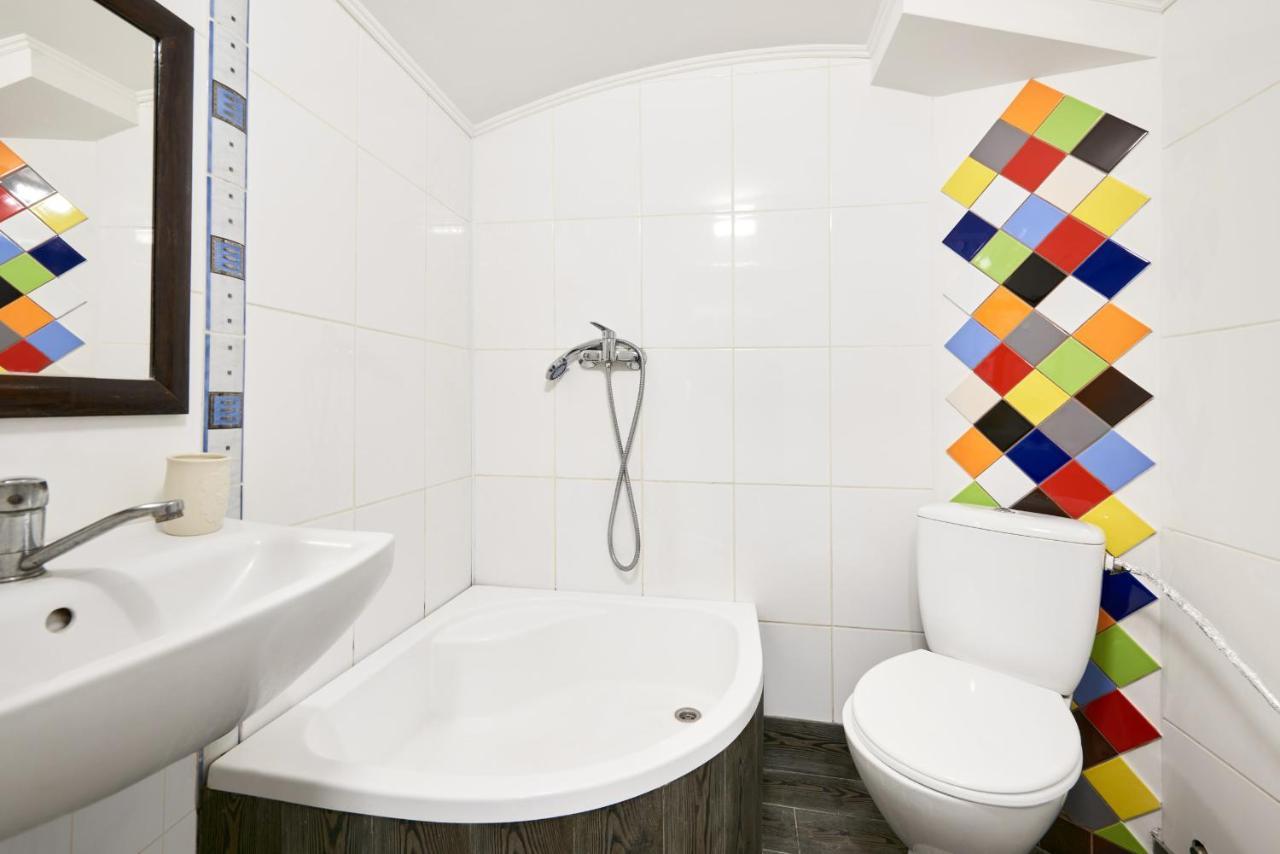 Apartamento Квартира Для Вас! Вул. Голинського, 8! Leópolis Exterior foto