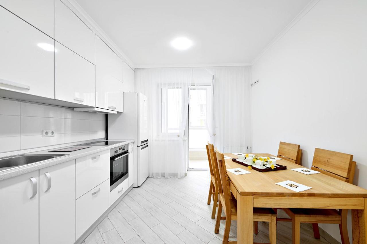 Apartamento Квартира Для Вас! Вул. Голинського, 8! Leópolis Exterior foto