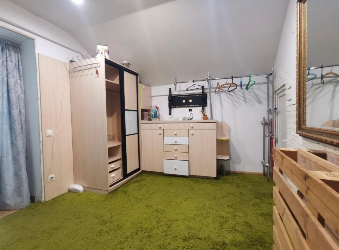 Apartamento Квартира Для Вас! Вул. Голинського, 8! Leópolis Exterior foto